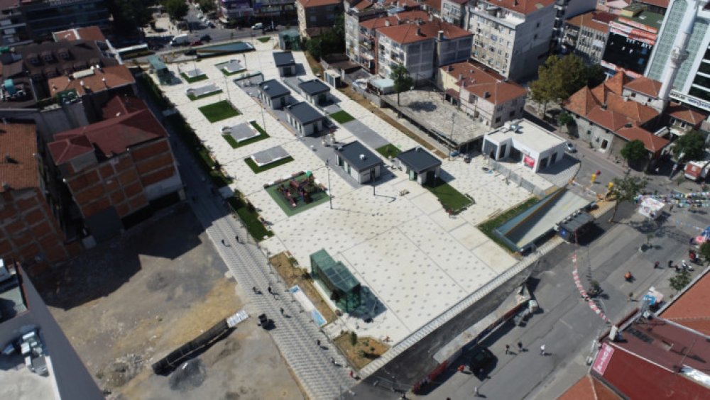 ÜMRANİYE MEYDANI